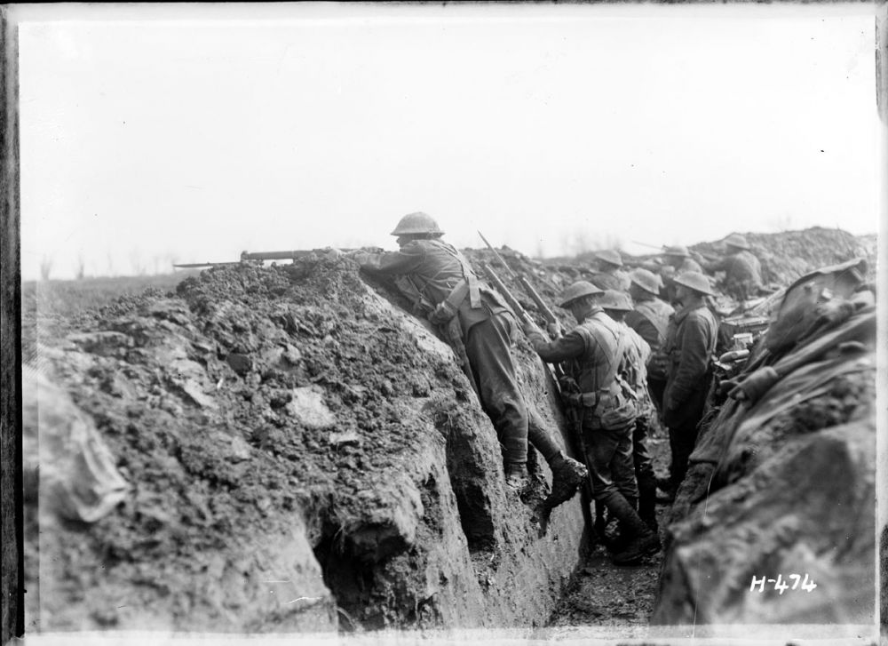 New Zealand soldiers in a front line trench at La Signy Farm, France, 6 April 1918. 